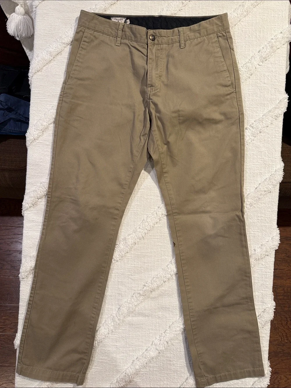 Volcom Men's Chinos in Olive/Tan - Picture 3 of 4